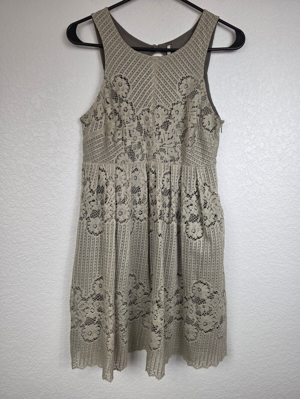 Free People Beige Crochet Sleeveless Dress Size 2